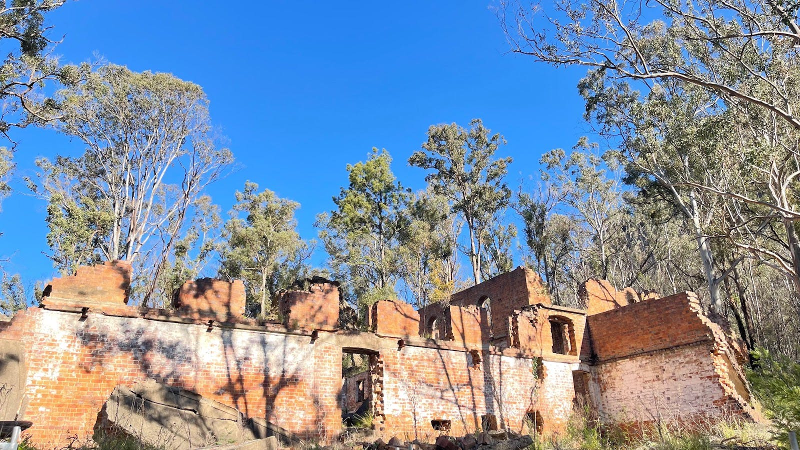 Newnes Industrial Ruins walk